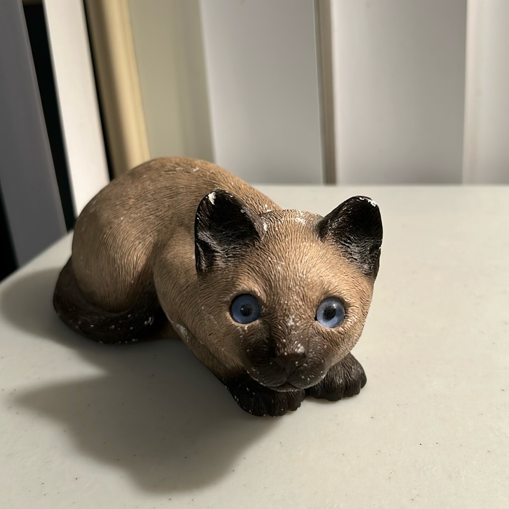 Sandicast Siamese Cat Sculpture by Sandra Brue 1981